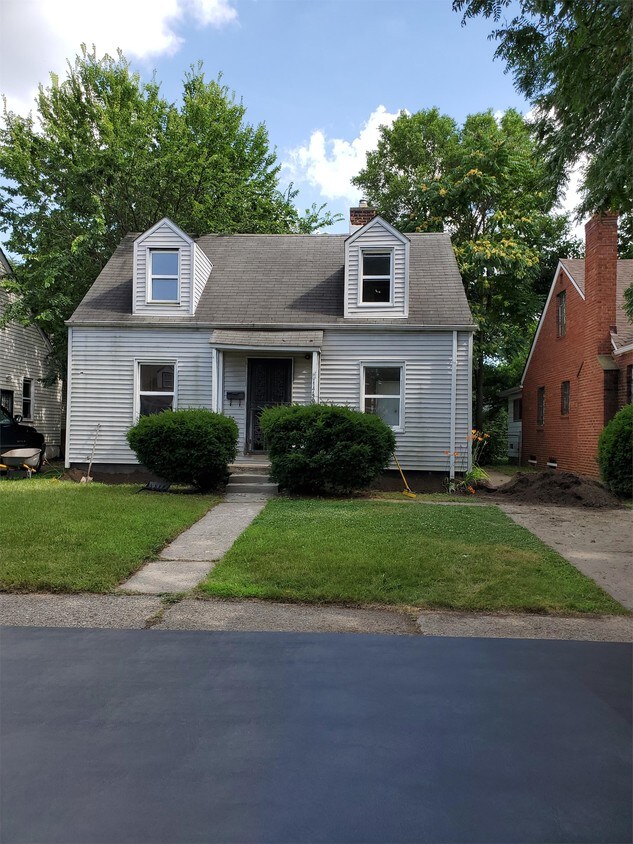 Primary Photo - 11750 Christy St