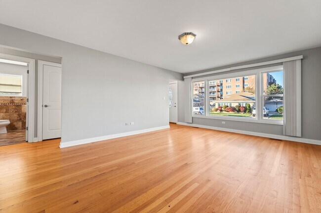 Foto del edificio - New in Norridge!