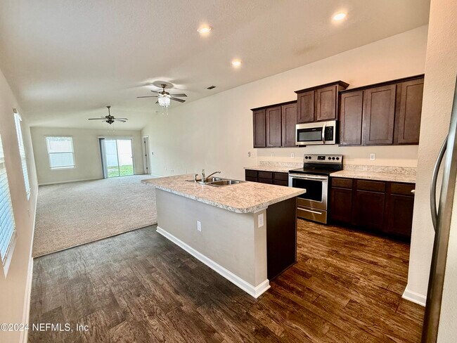 Building Photo - 8352 Cape Fox Dr