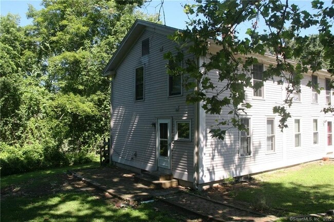 Building Photo - 955 Main St