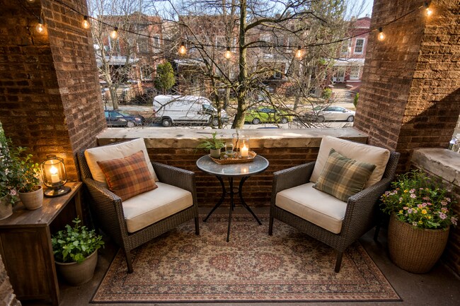 Foto del edificio - 4724 N Troy St