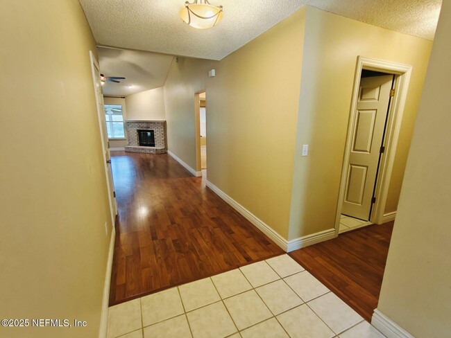 Building Photo - 1845 Weston Cir
