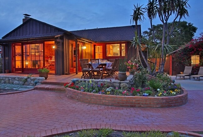 Building Photo - 2505 Medcliff Rd