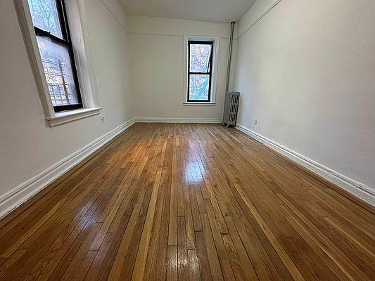 Foto del edificio - 1 bedroom in BRONX NY 10468