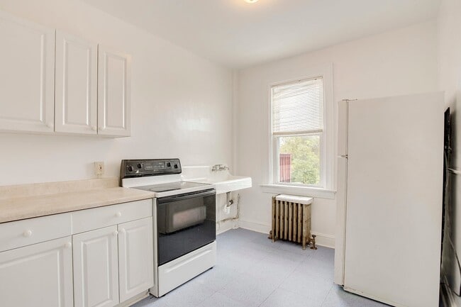 Building Photo - 5125 Harford Rd