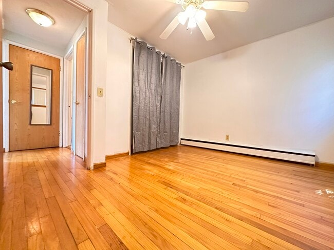 Building Photo - 1149 Petra Pl