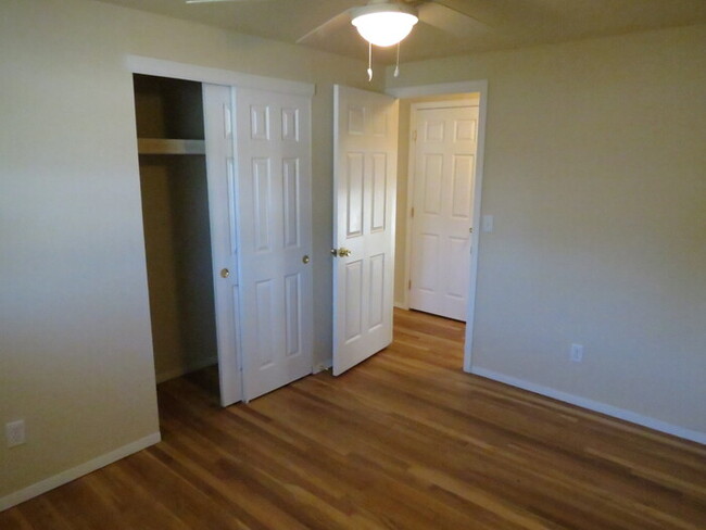 Foto del edificio - 1022 Wedgewood Dr