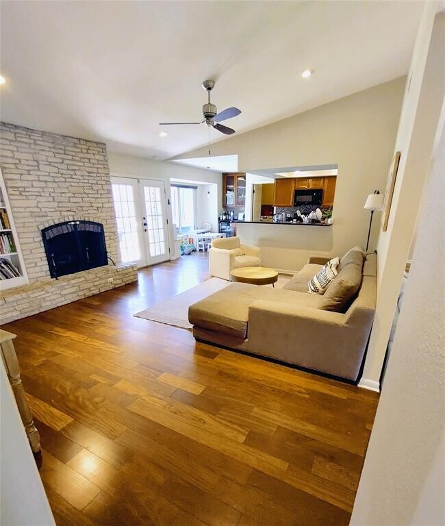 Building Photo - 7503 Chimney Corners