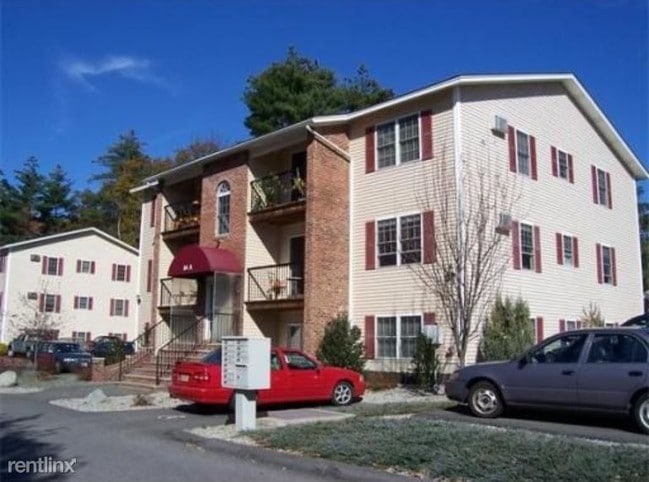 Building Photo - 84 Cocasset St