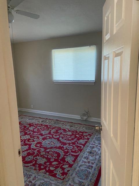 Foto del edificio - 702 NW 8th Ct