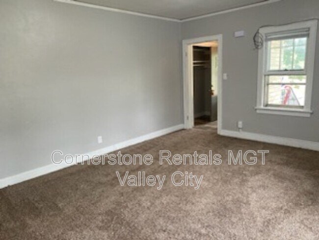 Foto del edificio - 208 5th Ave SW