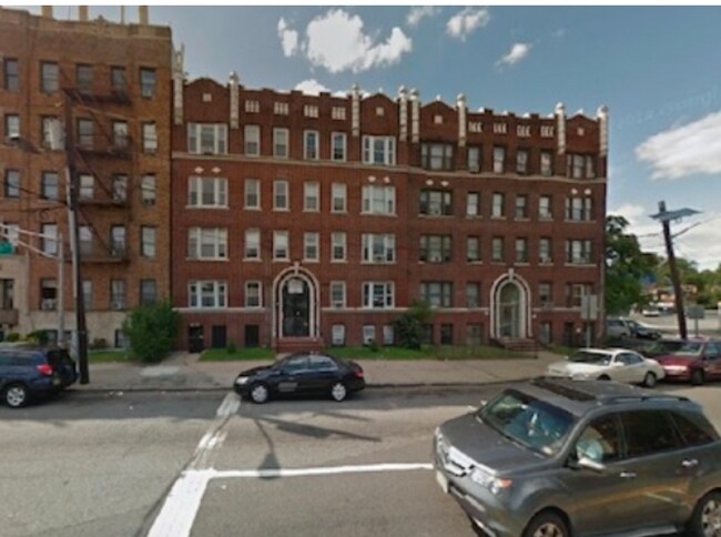 Building Photo - 1865 John F Kennedy Blvd