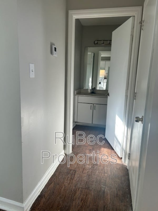 Foto del edificio - 8500 Quarry Rd