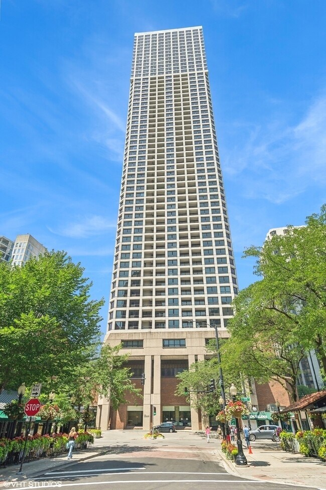 Building Photo - 1030 N State St
