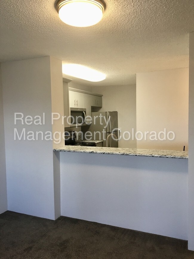 Foto del edificio - 2880 S Locust St