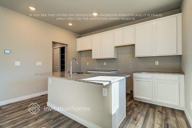 Foto del edificio - 11207 House Finch Ln
