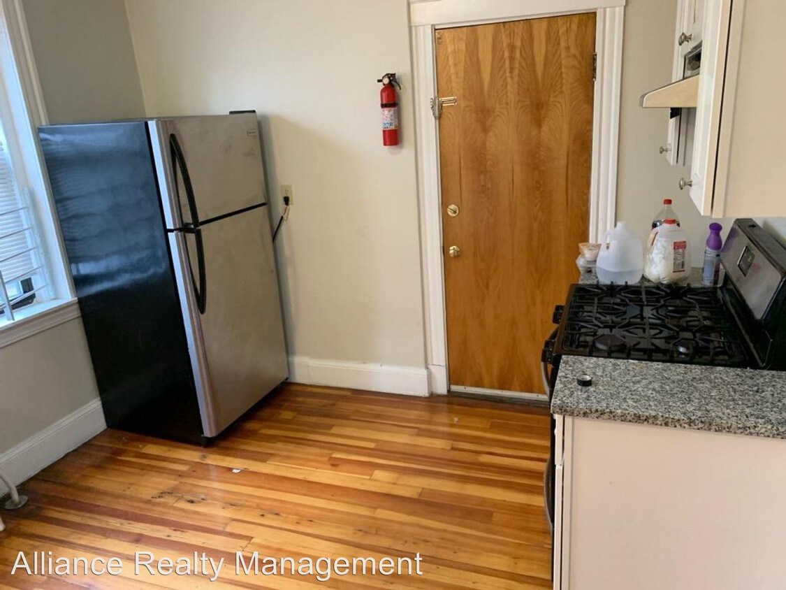 Foto principal - 4345-4351 Washington St