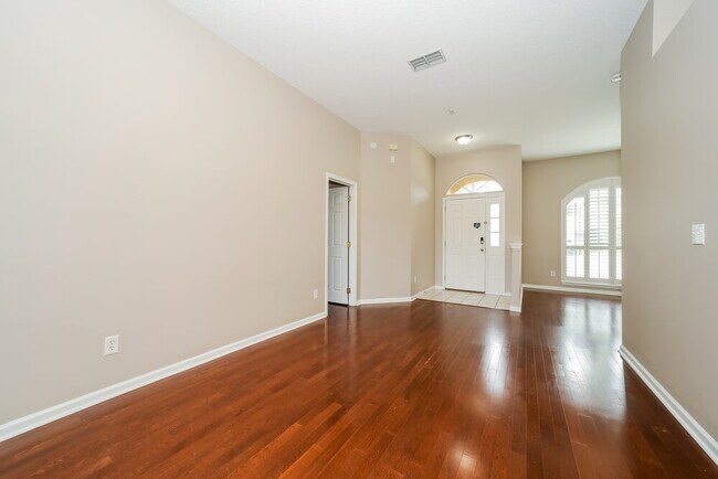 Foto del edificio - 12589 Hidden Gardens Dr