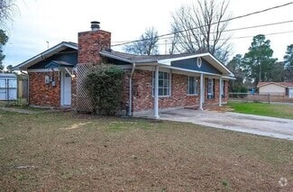 Building Photo - 1910 Preston Dr