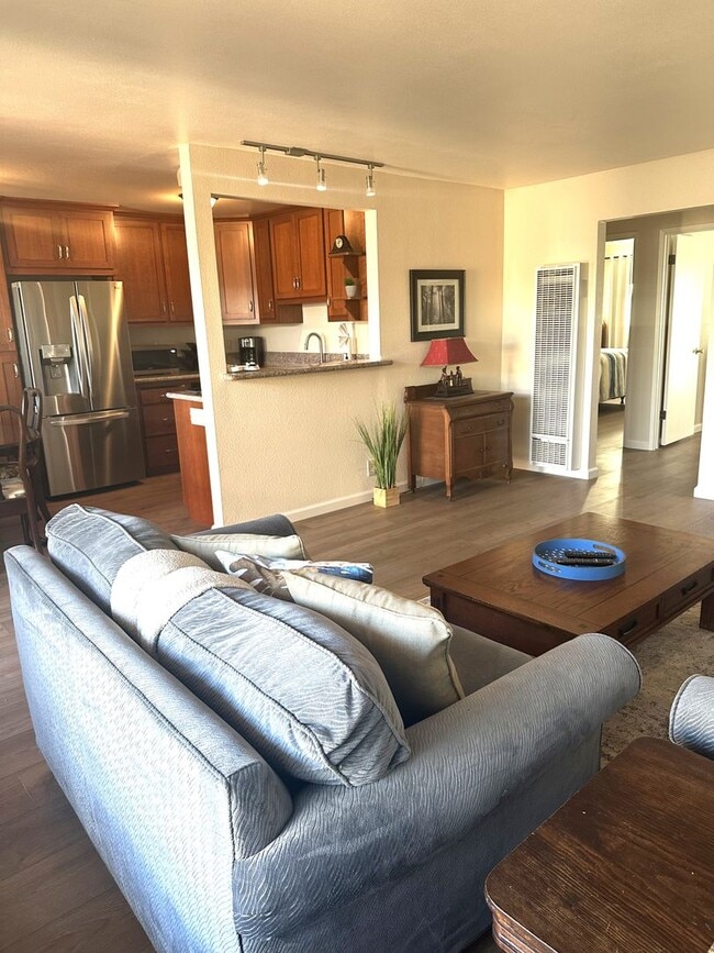 Foto del edificio - 2525 Solano Rd