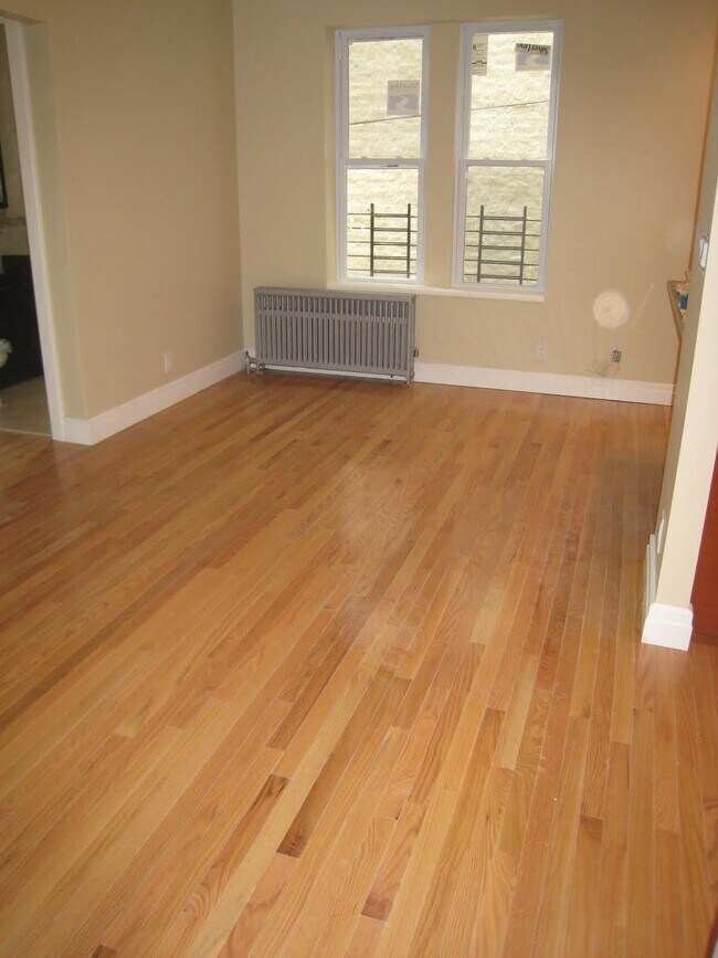 Foto del edificio - 249 95th St