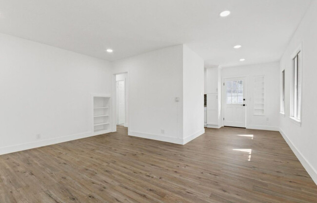 Foto del edificio - 2432 Belmont Ave