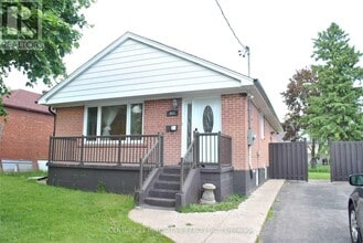 Building Photo - 985 Victoria Park Ave