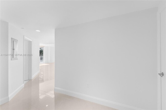 Building Photo - 55 SE 6th St