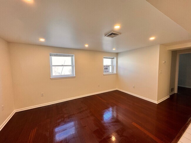 Foto del edificio - Two Bed Condo | Downtown Portsmouth | Off Street Parking | Washer/Dryer