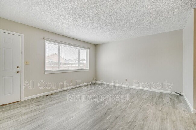 Building Photo - 1718 Larch St
