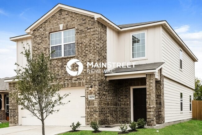 Foto del edificio - 5 Bedroom Pet-Friendly Home in NEW BRAUNFE...