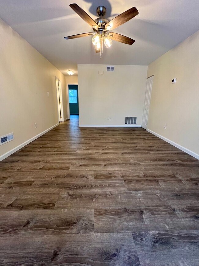 Foto del edificio - Washington Pl 246-247