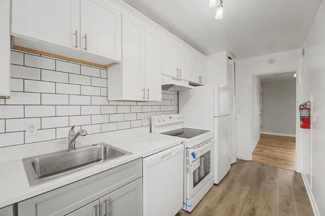 Building Photo - 1384 Church St