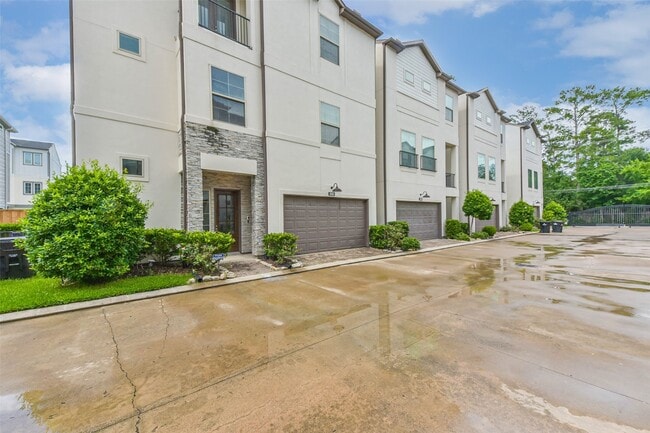 Building Photo - 10914 Brookeshire Chase Ln