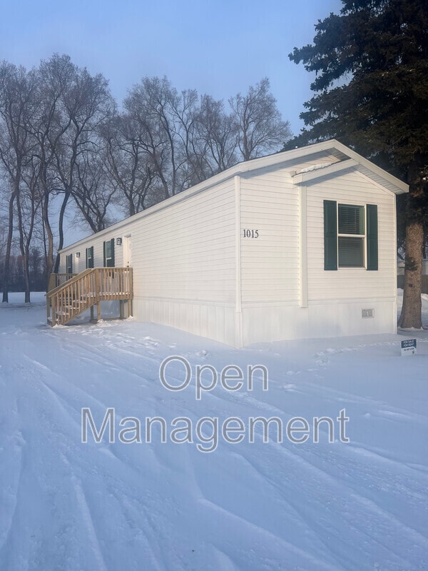 Building Photo - 7-1015 Gibraltor