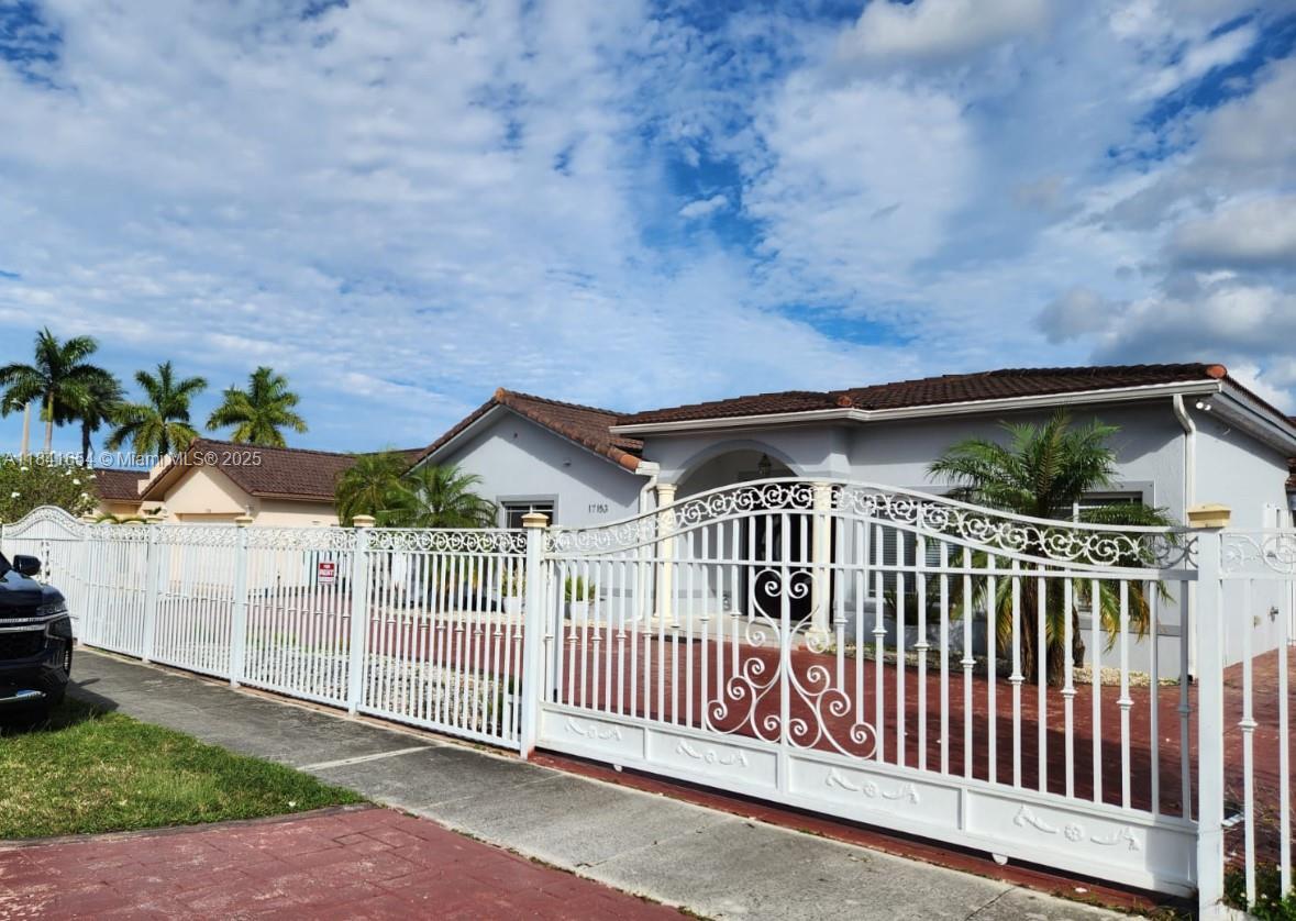 Primary Photo - 17153 SW 149th Pl