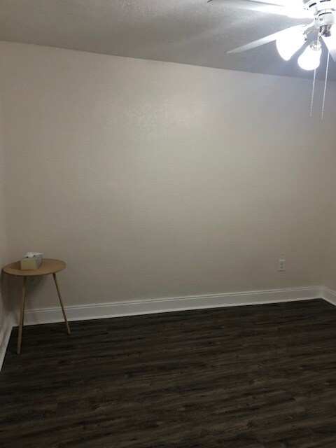 HABITACIÓN - 6270 SW 39th St