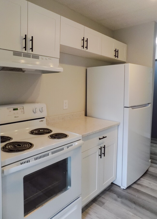 Photo du bâtiment - 8111-8196 StreetBlock D - 223