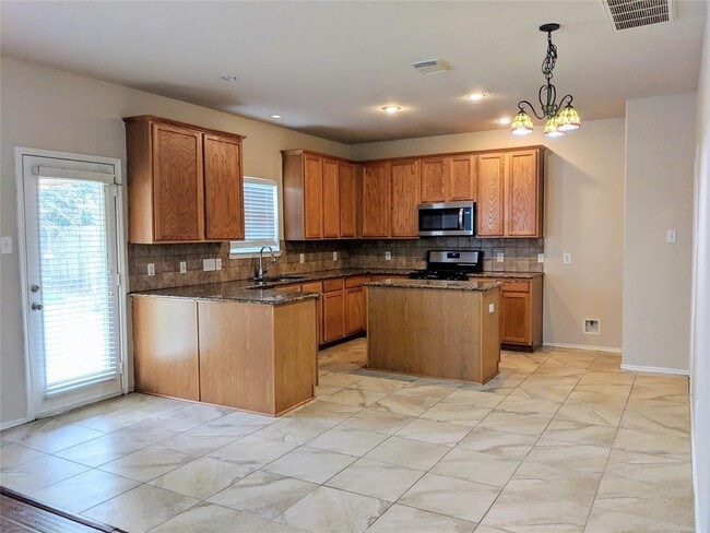 Building Photo - 3526 Schumann Oaks Dr