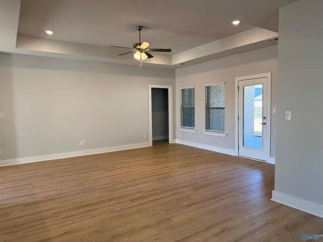 Building Photo - Experience a home designed for both vibrant entertaining and peaceful retreat 3 bed 2 bath