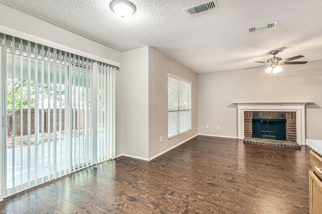 Foto del edificio - Spacious 4BD in Fort Worth!