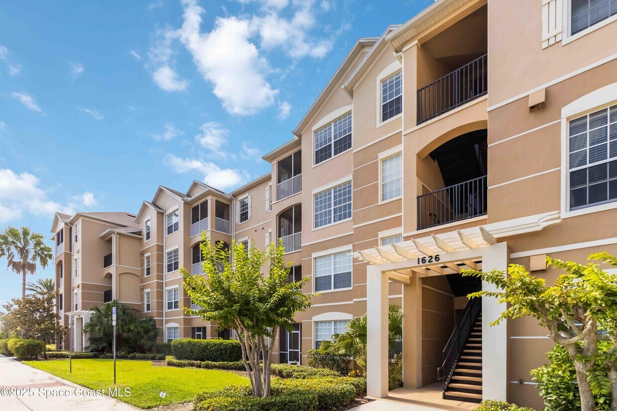 Foto principal - 1626 Peregrine Cir