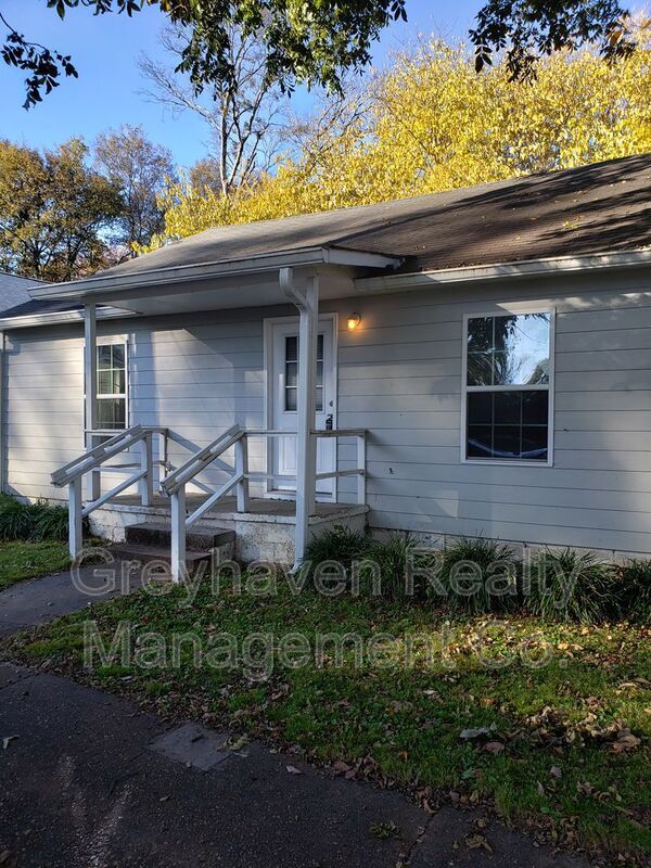 Foto principal - 305 Ziegler St