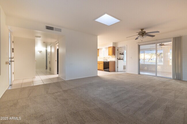 Building Photo - 11417 N 103rd Ave