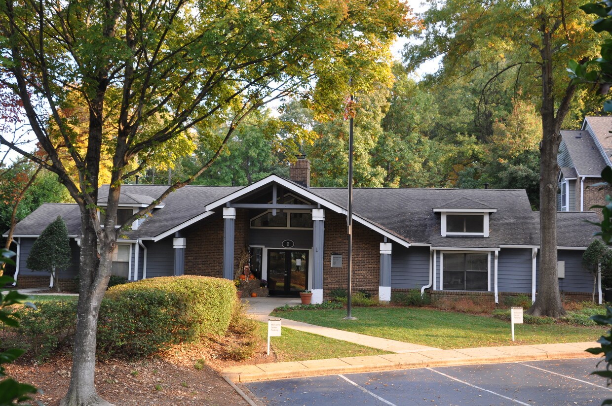 Wendover at River Oaks Apartments Greensboro, NC