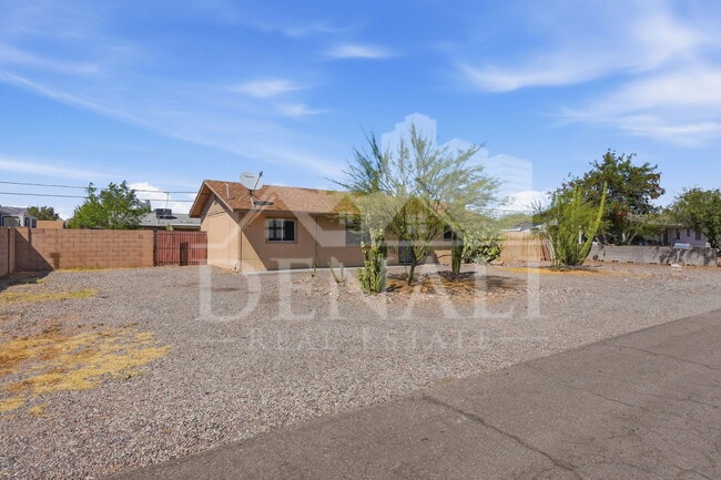 Building Photo - 11540 E Elton Ave