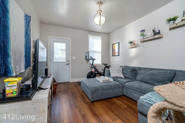 Building Photo - 1 br, 1 bath House - 2833 Mary Street