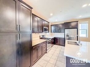 Building Photo - 16755 Coyote Bush Dr