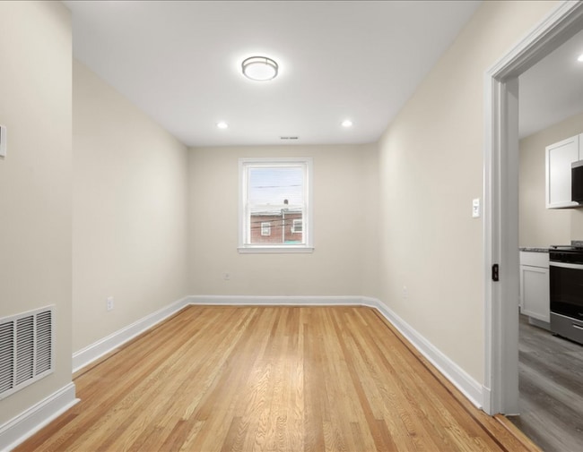 Building Photo - 1307 N Ellwood Ave