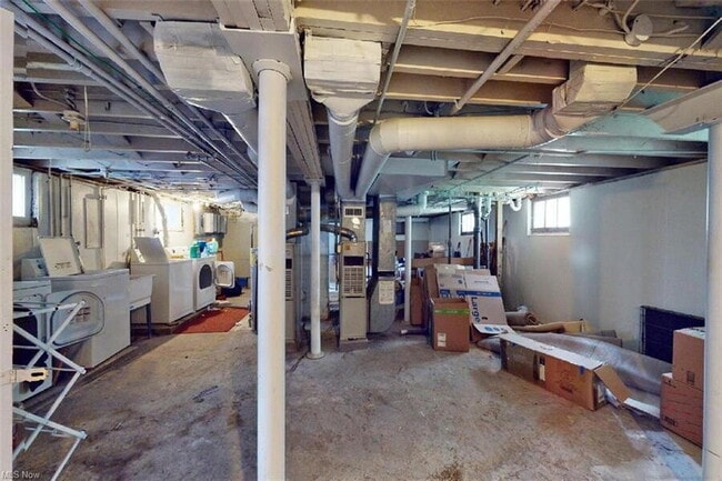 Building Photo - 1271 Jackson Ave
